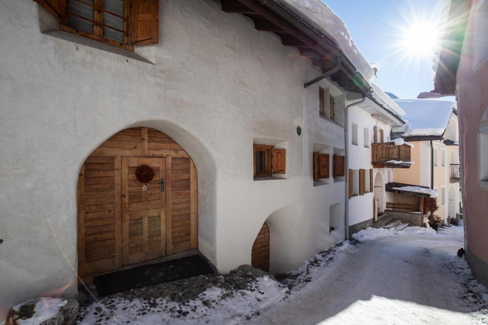 Chasa Curasch Apartamento Scuol Exterior foto
